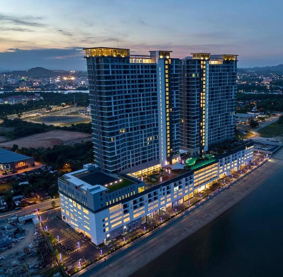 Aisi3 Studio Seaview At Tanjung Lumpur Kuantan Esterno foto